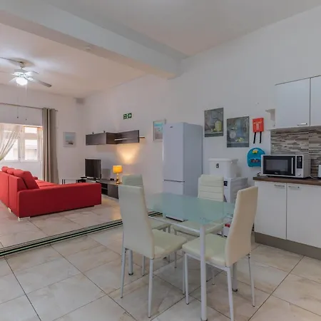 Bormla - Comfortable Two Bedroom * Cospicua