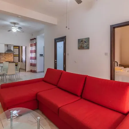 Apartment In Three Cities Near Valletta Ferry Cospicua