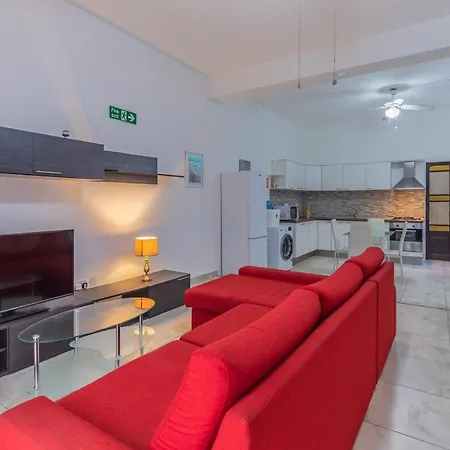 Apartment In Three Cities Near Valletta Ferry *